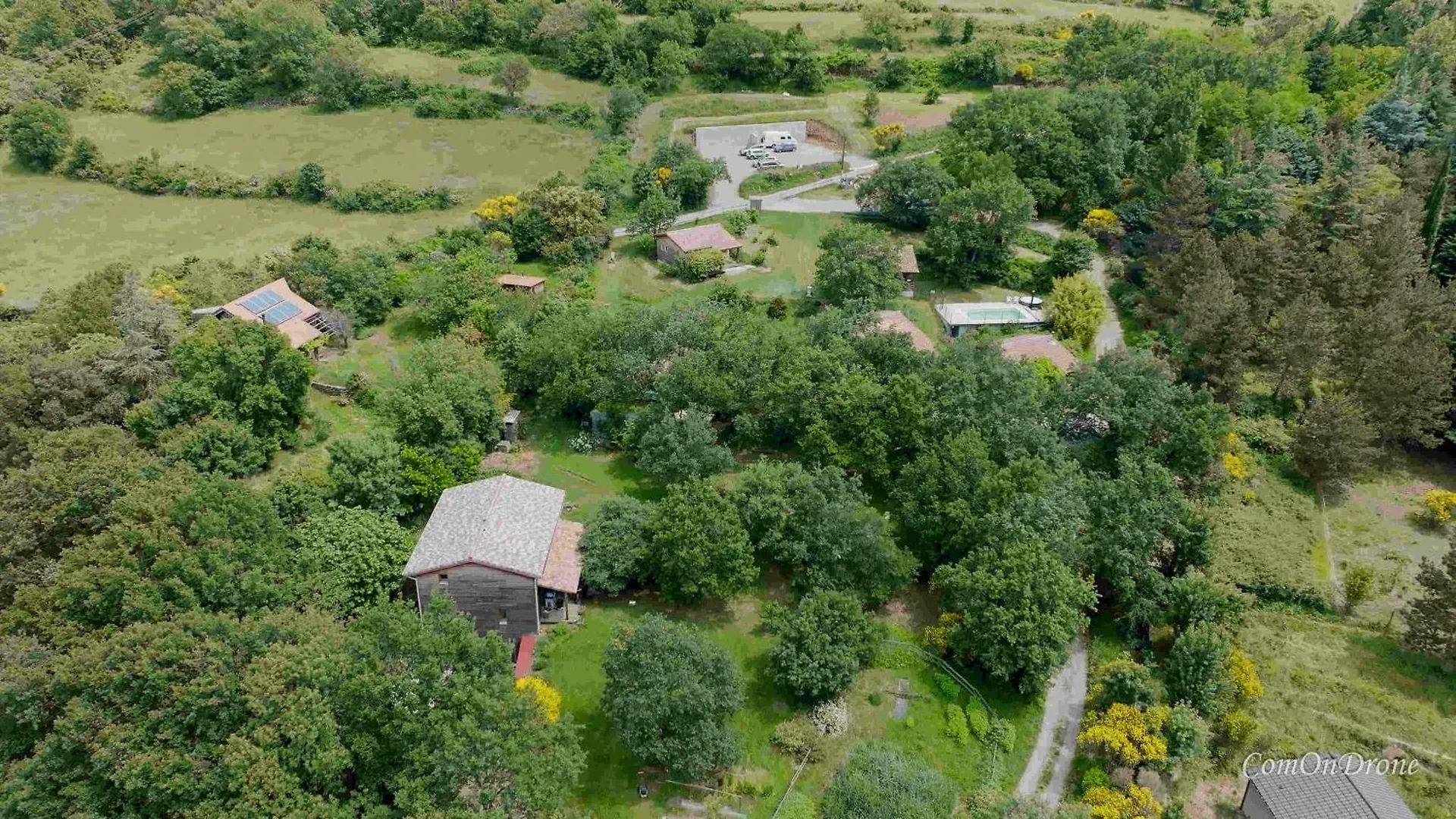 Chalet Jaune - Piscine Partagee Darbres
