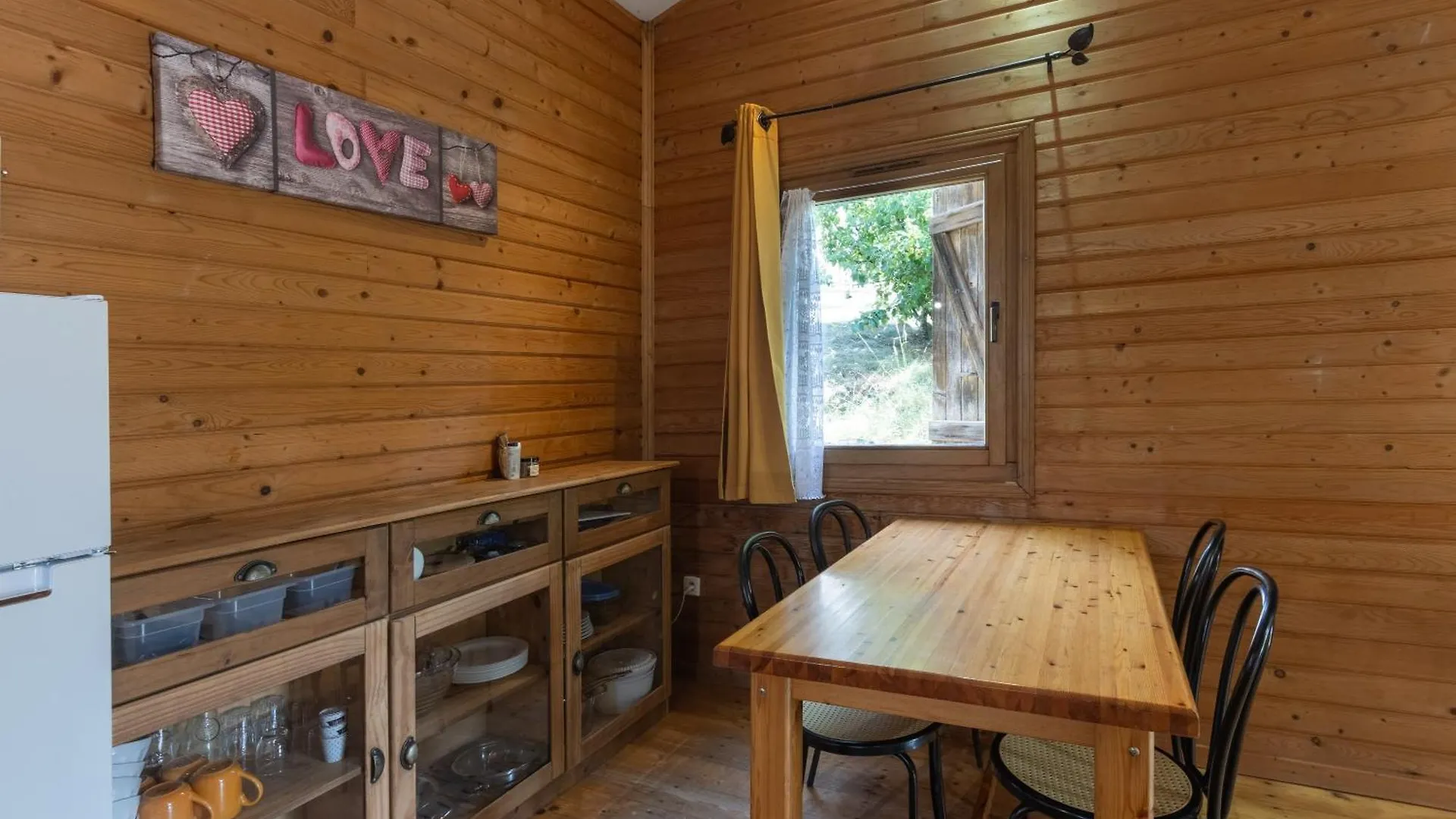 Chalet Jaune - Piscine Partagee Darbres